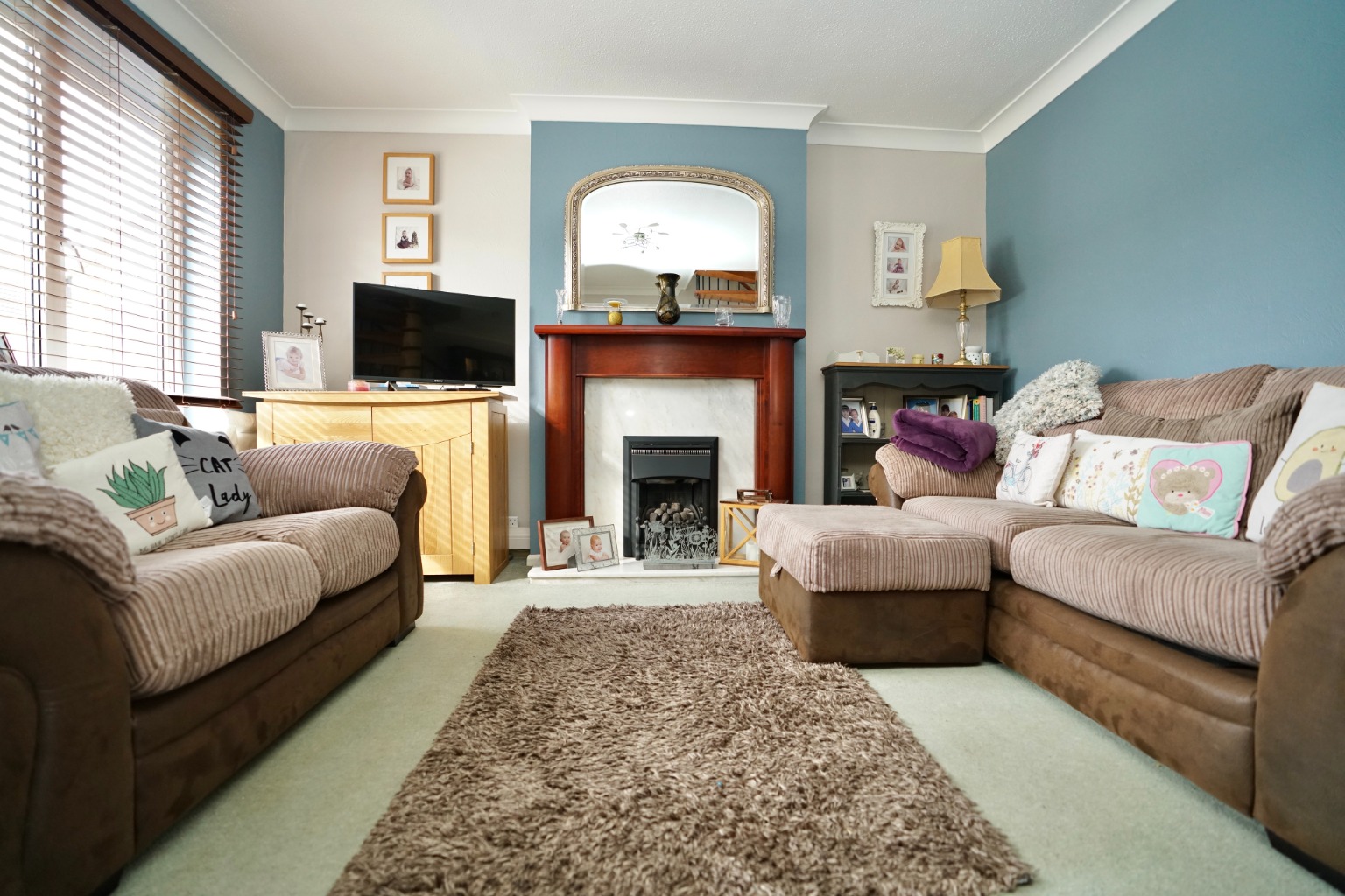 3 bed end of terrace house for sale in Edinburgh Drive, St Ives  - Property Image 2
