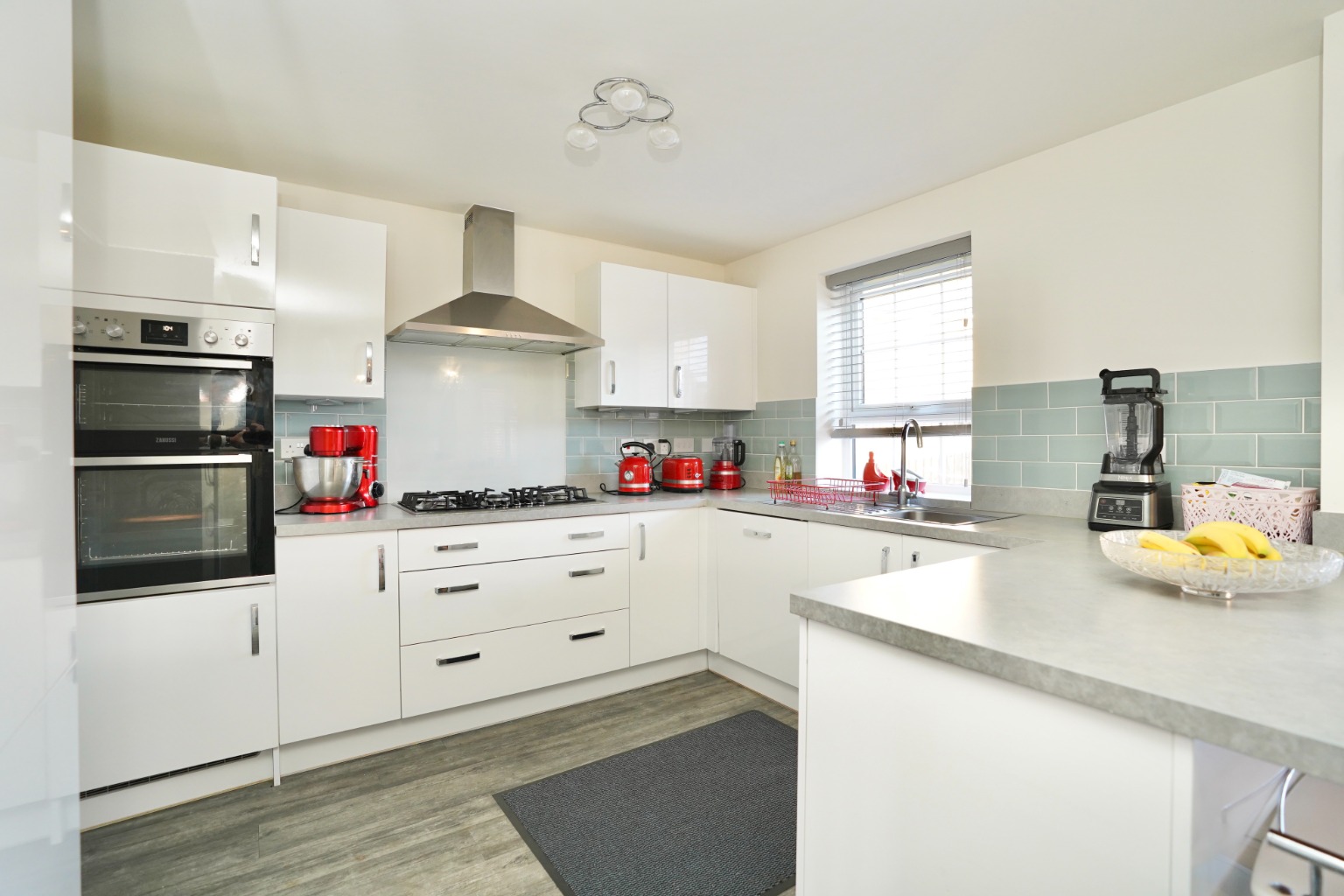 4 bed detached house for sale in Saxon Way, Huntingdon  - Property Image 3