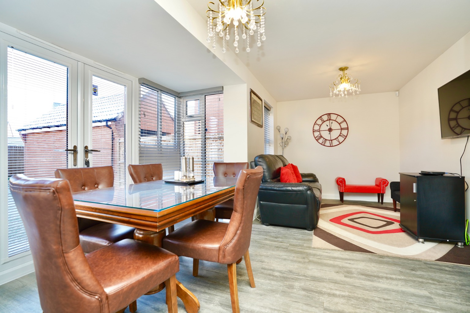 4 bed detached house for sale in Saxon Way, Huntingdon 3