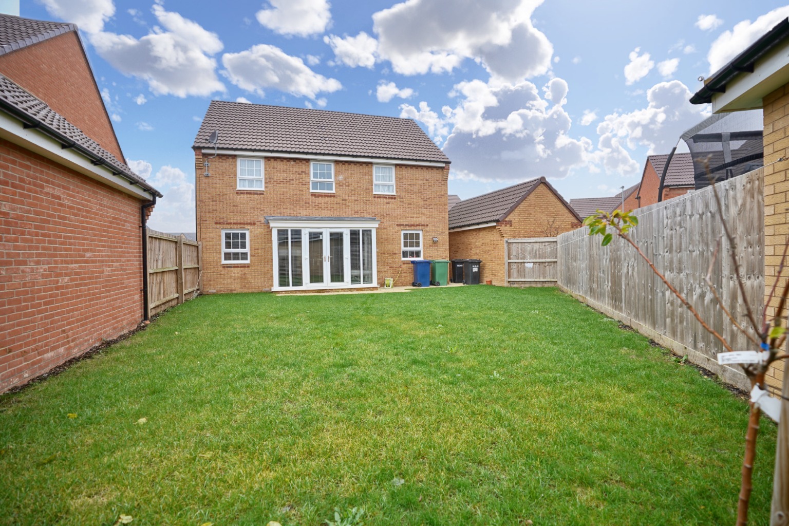4 bed detached house for sale in Saxon Way, Huntingdon, PE28
