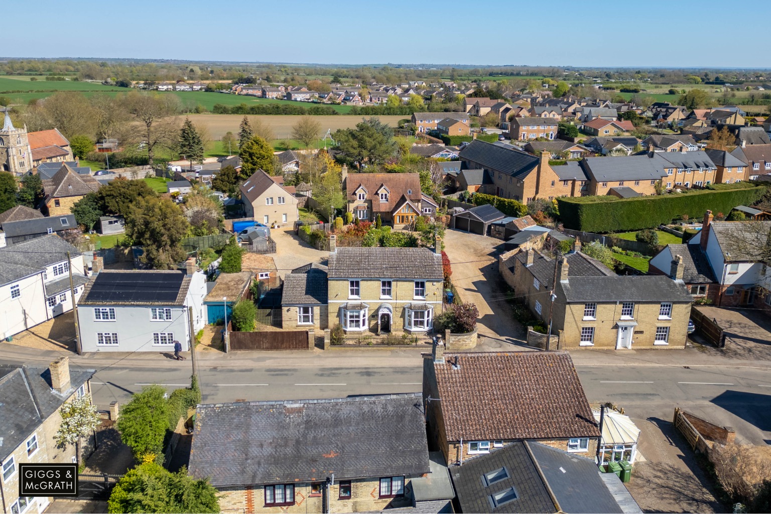 4 bed detached house for sale in High Street, Huntingdon, PE28