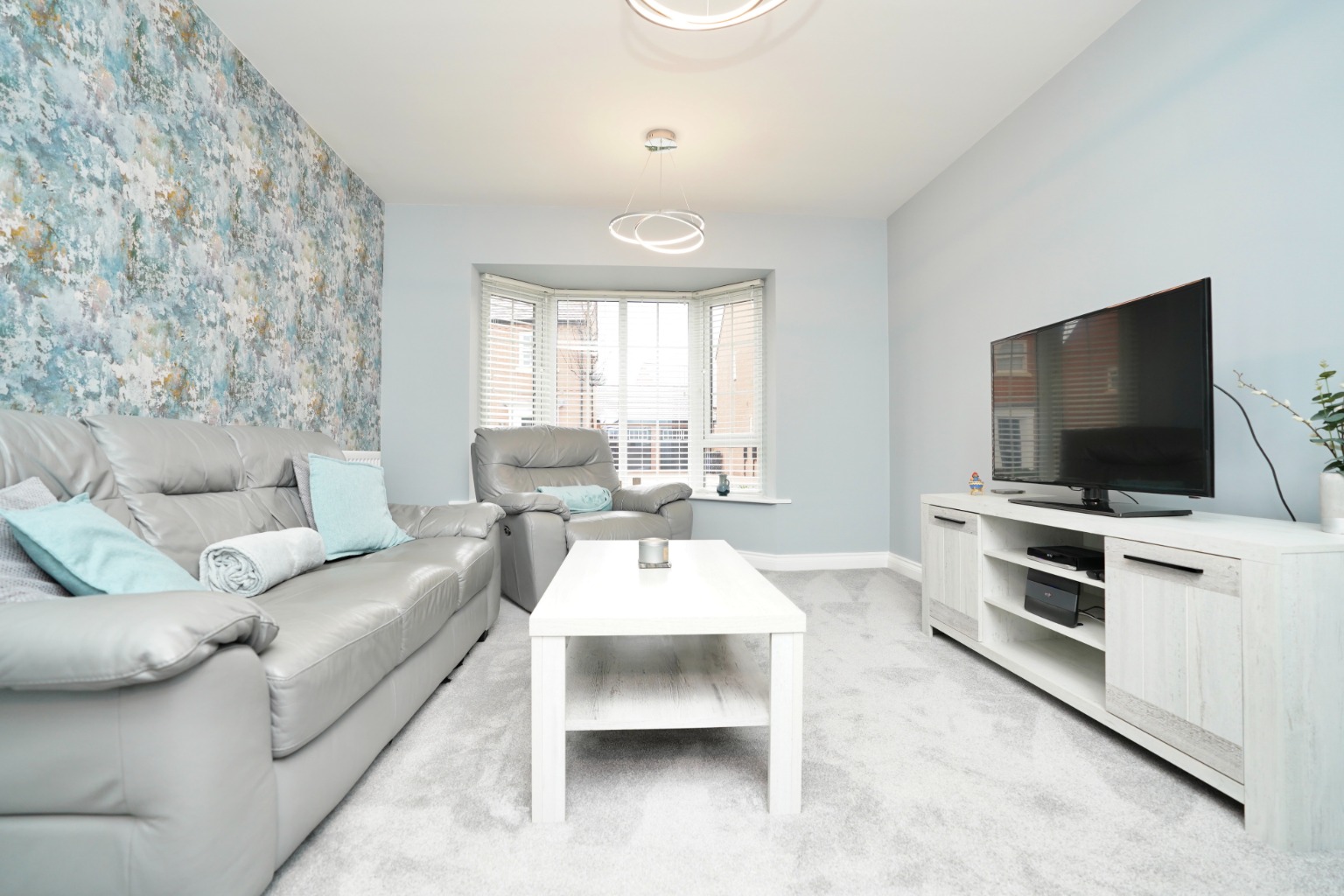 3 bed semi-detached house for sale in Hetley Close, Huntingdon 6