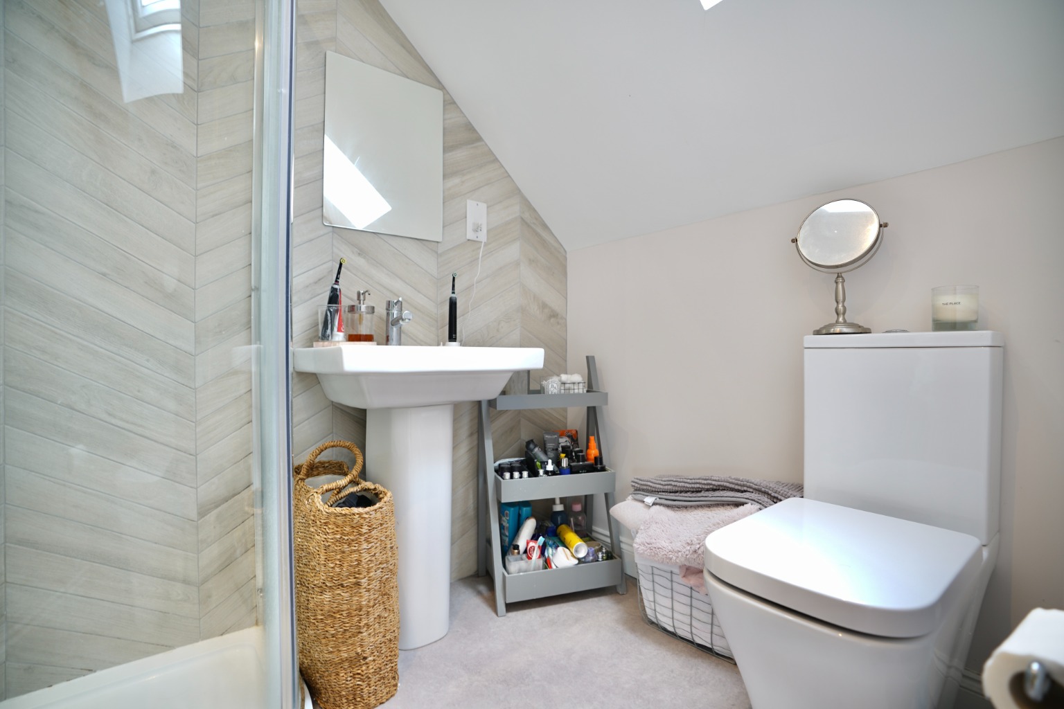 3 bed detached house for sale in High Street, Huntingdon 11