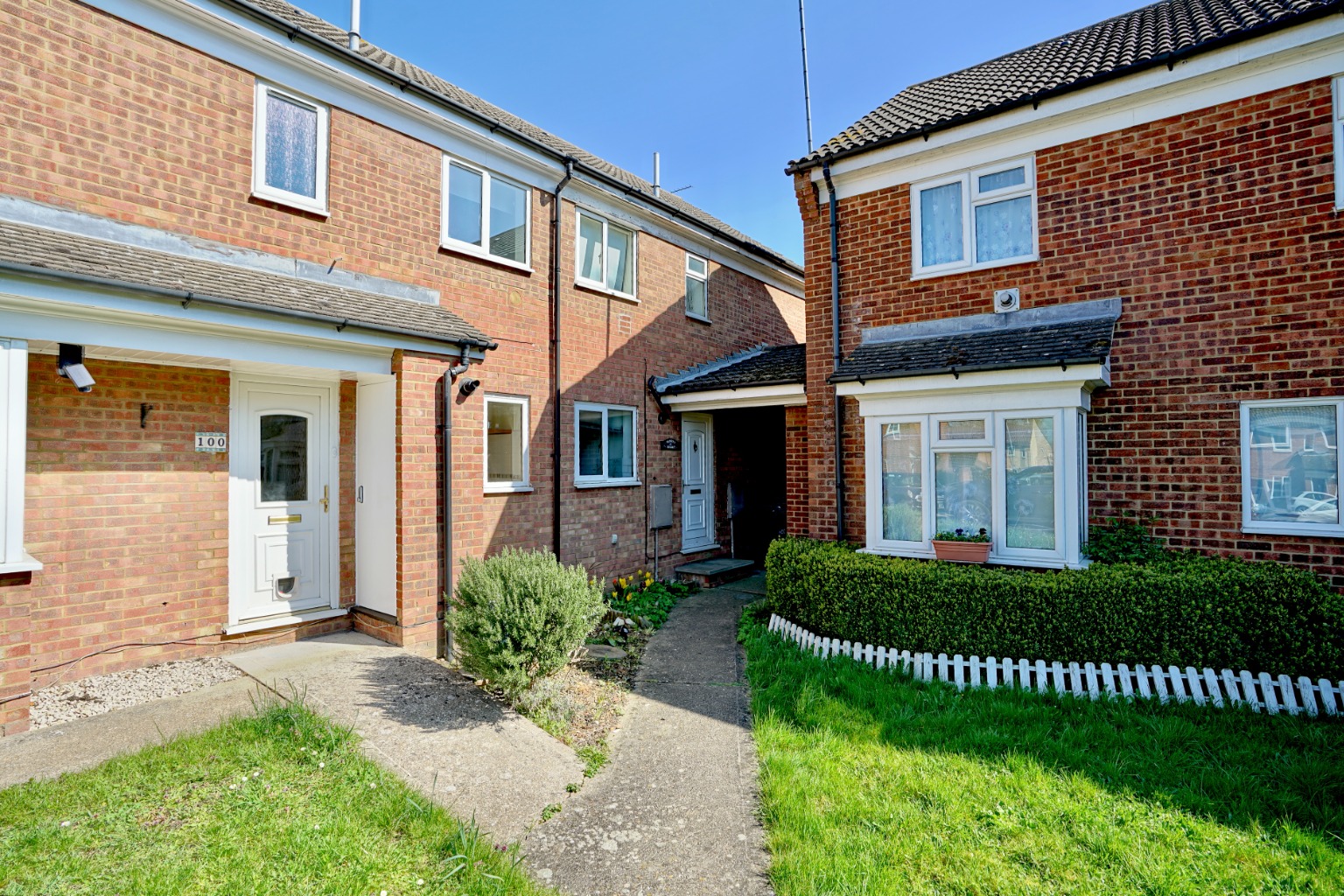 2 bed terraced house for sale in Ashton Gardens, Huntingdon  - Property Image 1