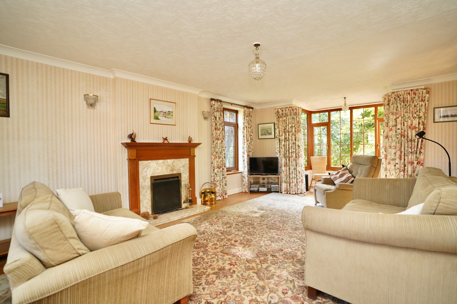 4 bed detached house for sale in High Street, Huntingdon  - Property Image 3