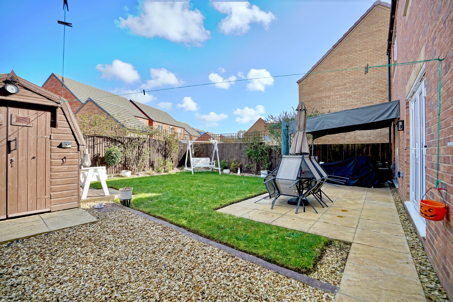 5 bed detached house for sale in Magnus Close, Peterborough  - Property Image 4