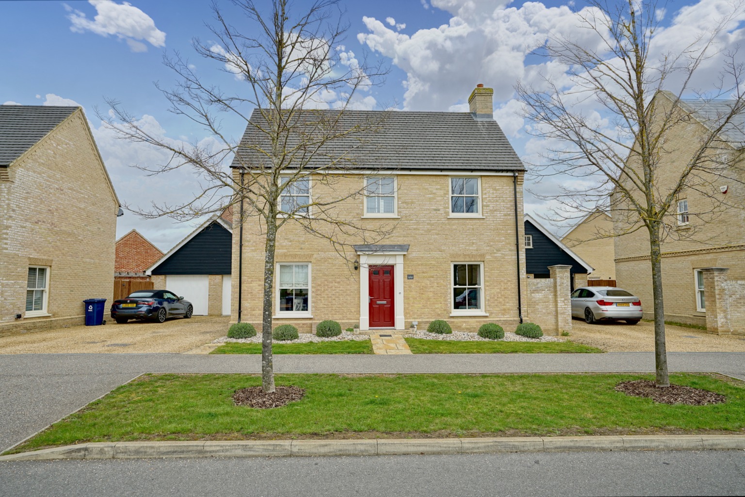 3 bed detached house for sale in Carnaile Road, Huntingdon - Property Image 1