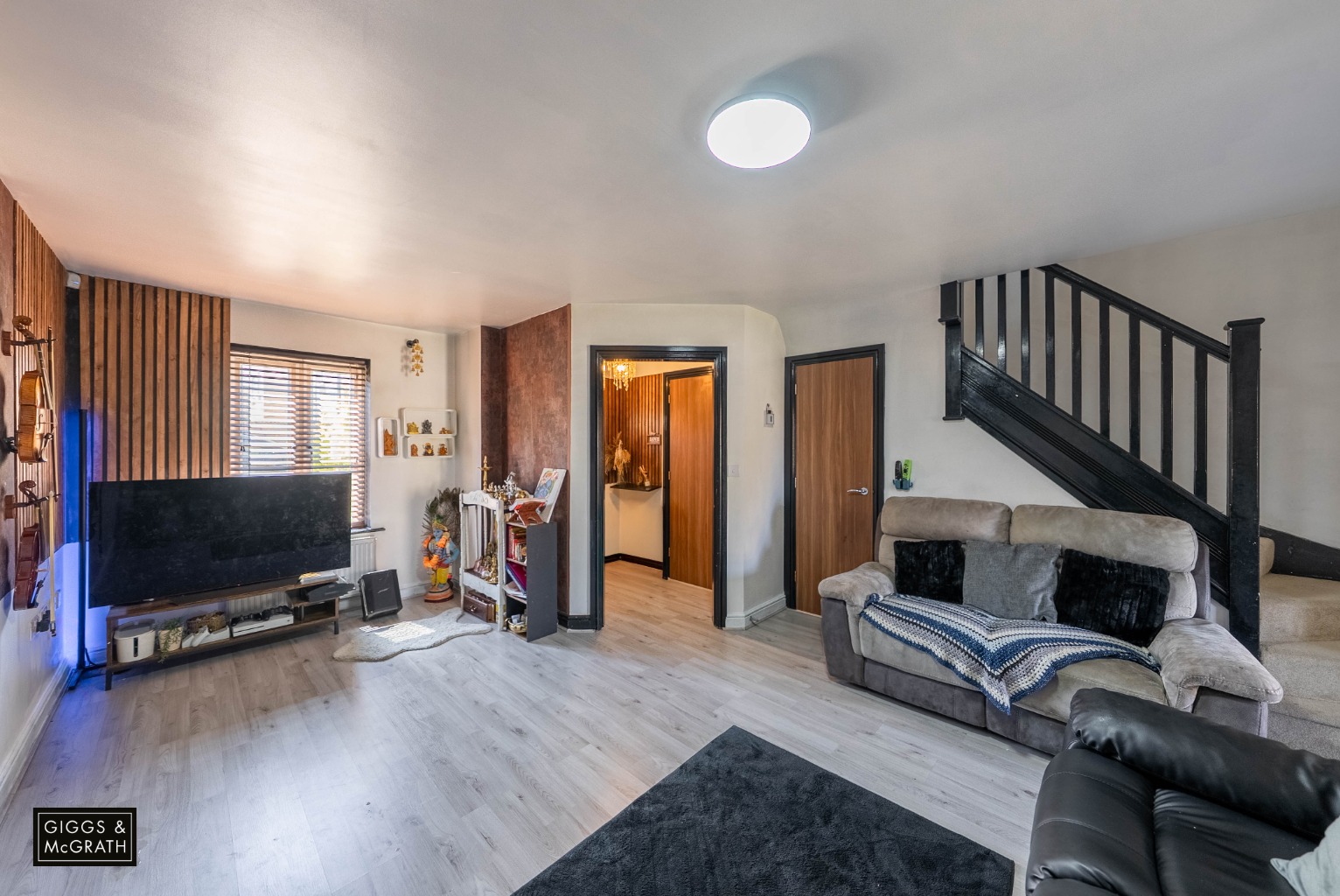 3 bed semi-detached house for sale in Somning Close, Huntingdon  - Property Image 3