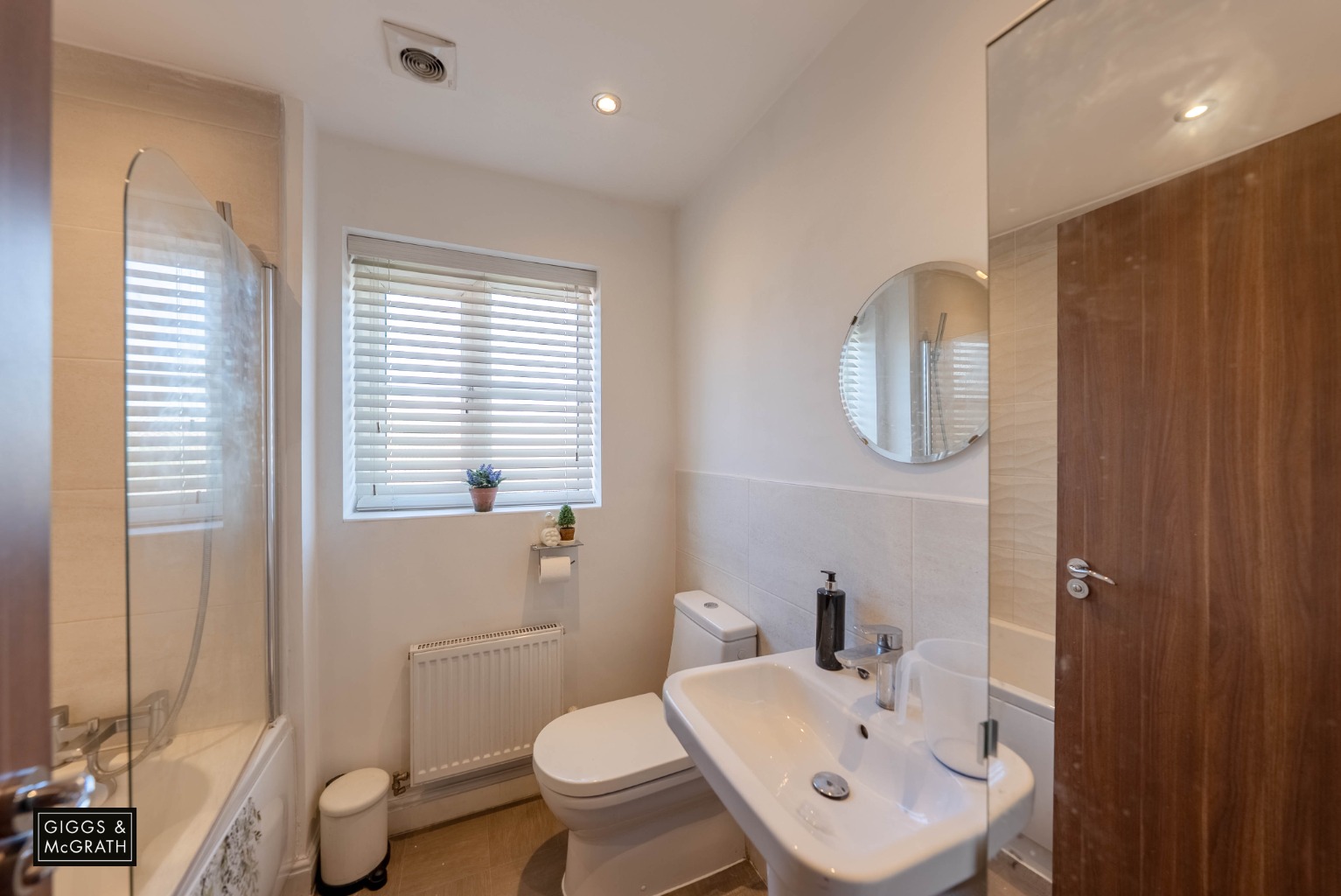 3 bed semi-detached house for sale in Somning Close, Huntingdon  - Property Image 12