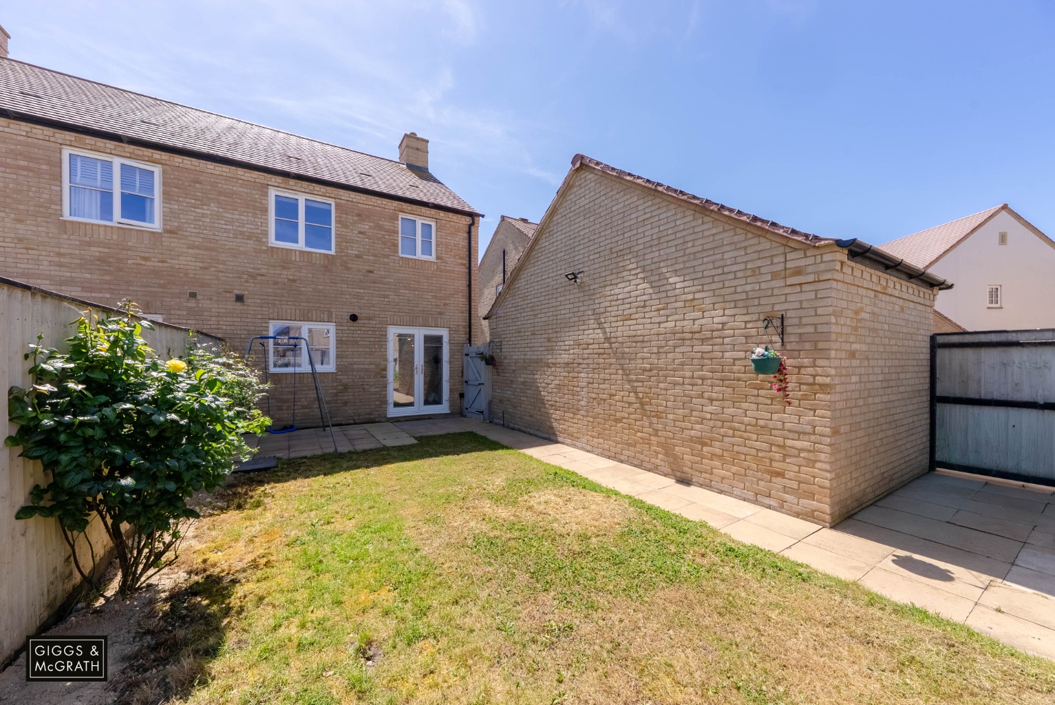 3 bed semi-detached house for sale in Somning Close, Huntingdon  - Property Image 4