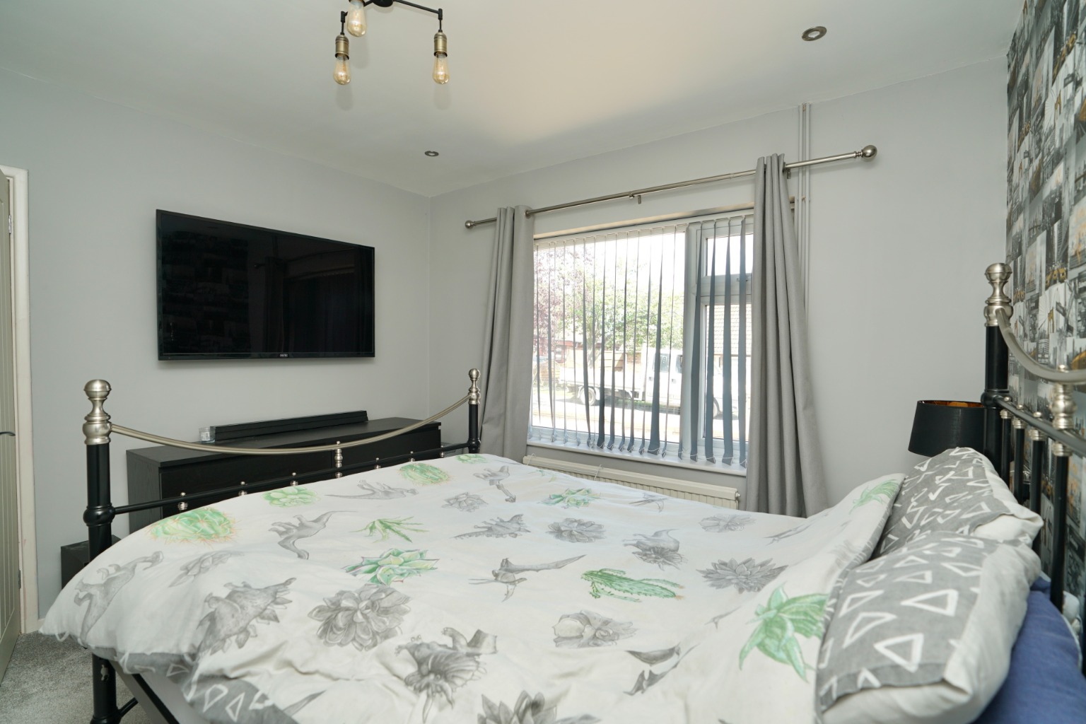 3 bed semi-detached bungalow for sale in Elm Drive, St. Ives 9