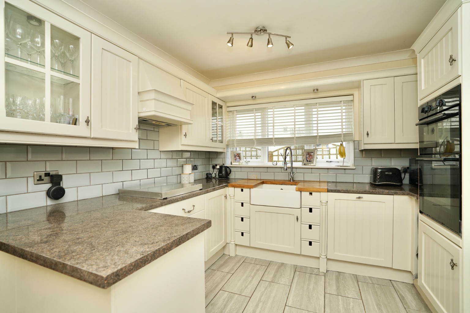 3 bed semi-detached house for sale in Fenton Road, Huntingdon  - Property Image 3