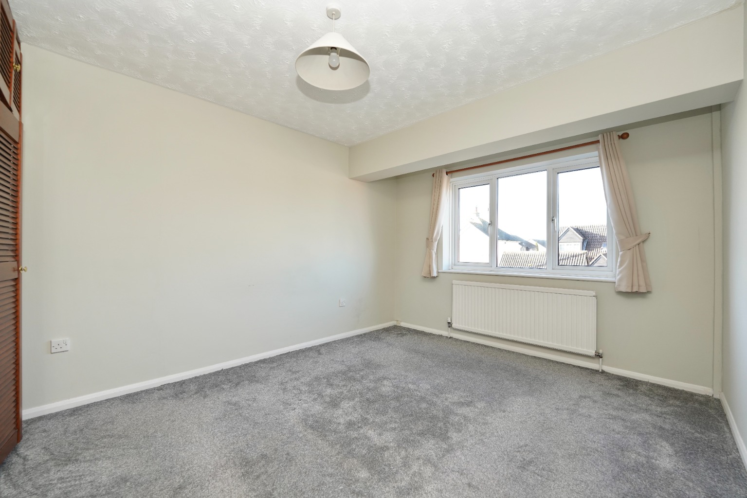 2 bed terraced house for sale in Potton Road, Huntingdon  - Property Image 4