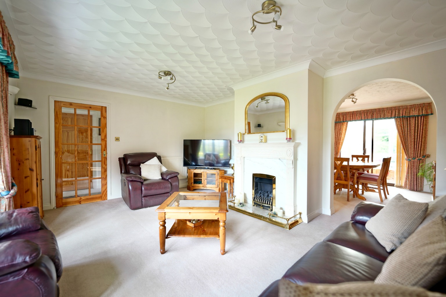 4 bed detached house for sale in Pathfinder Way, Huntingdon  - Property Image 2