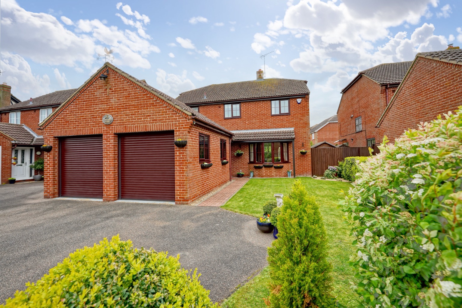 4 bed detached house for sale in Pathfinder Way, Huntingdon  - Property Image 20