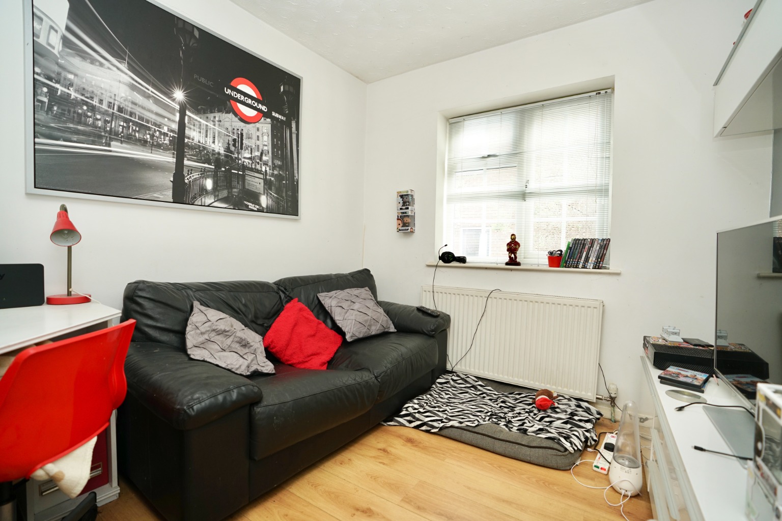 4 bed detached house for sale in Graveley Way, Huntingdon 6