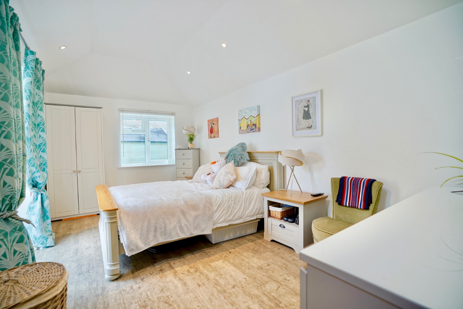 4 bed detached house for sale in Kiln Close, St. Ives 10