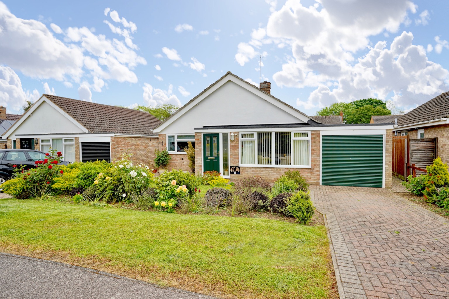 3 bed detached bungalow for sale in Ashton Close, St Ives - Property Image 1
