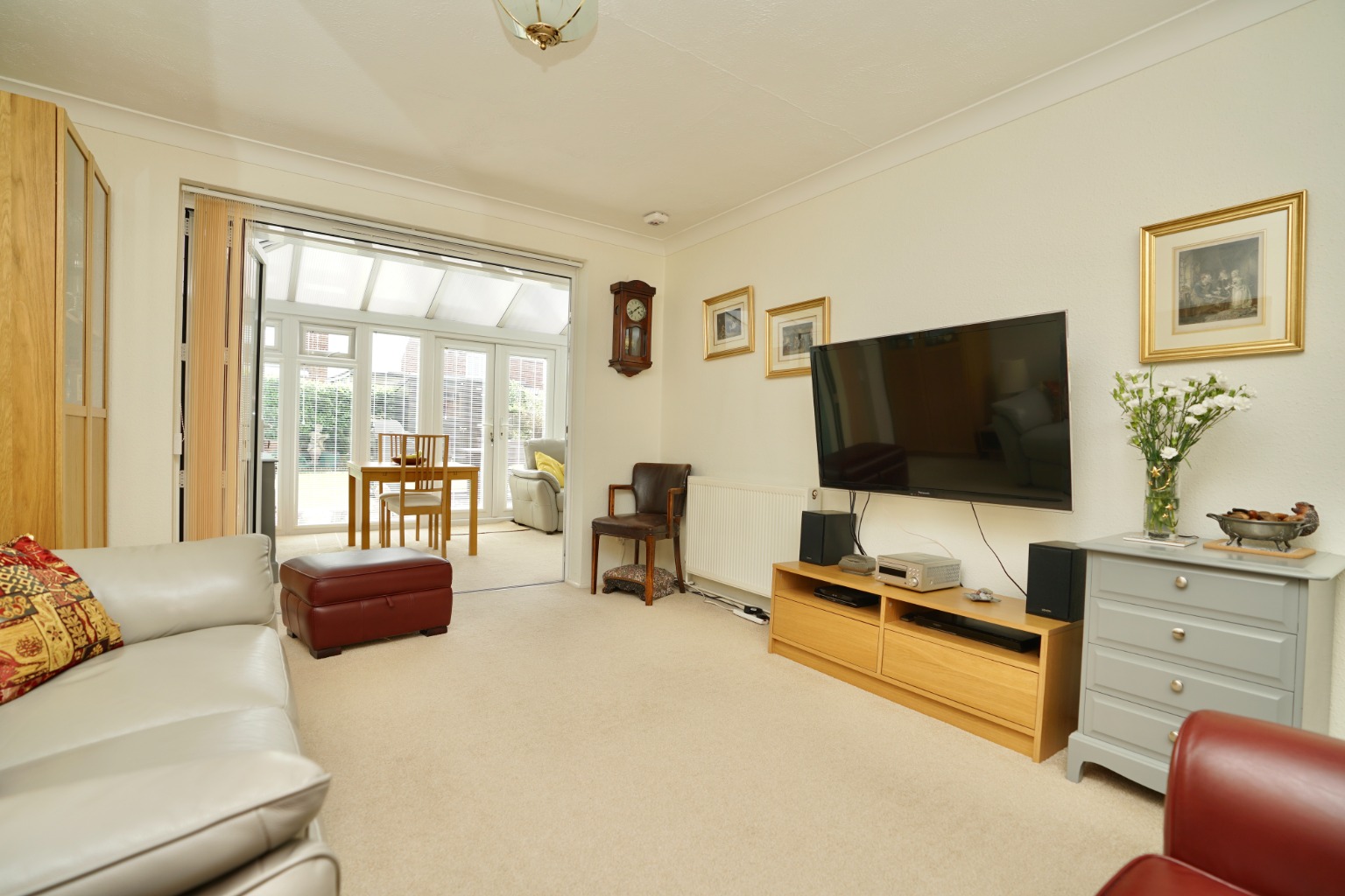 2 bed semi-detached bungalow for sale in Hawthorn Way, St Ives  - Property Image 2