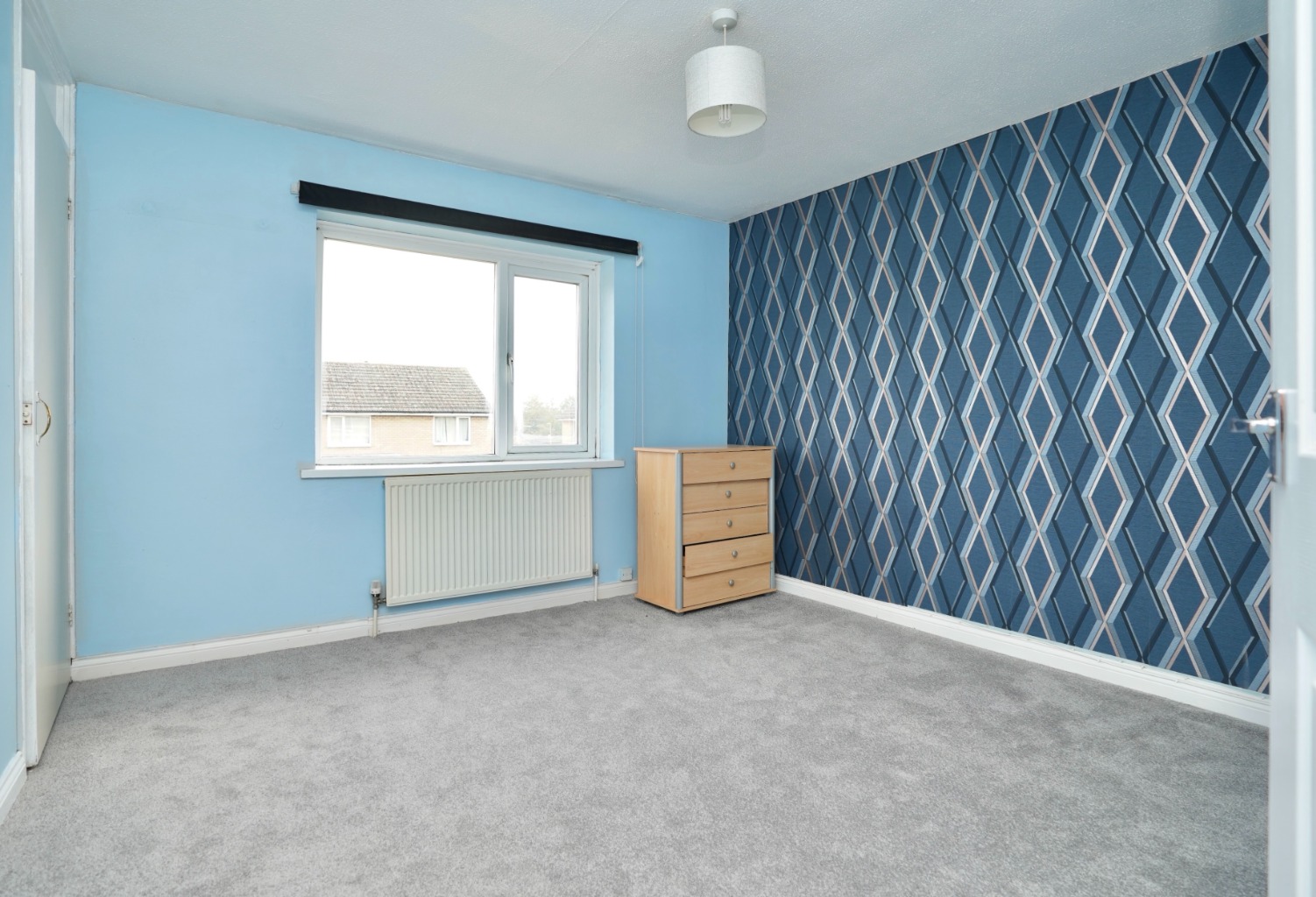 3 bed terraced house for sale in Shelley Close, Huntingdon  - Property Image 6