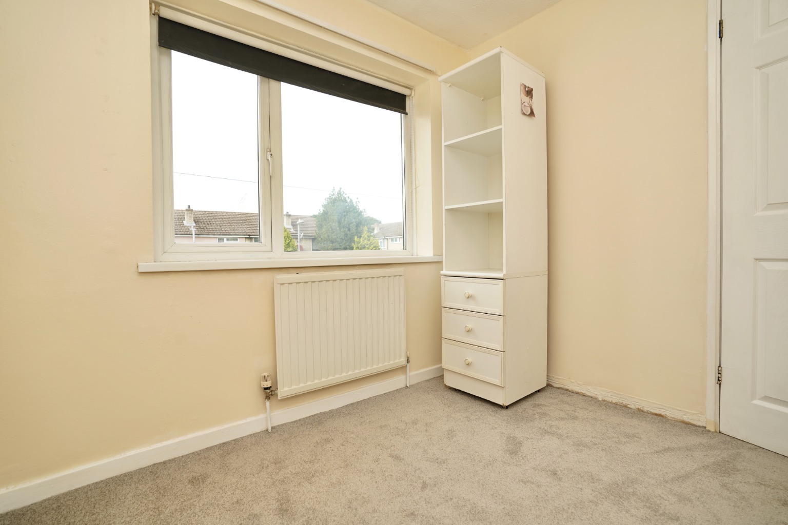 3 bed terraced house for sale in Shelley Close, Huntingdon 7