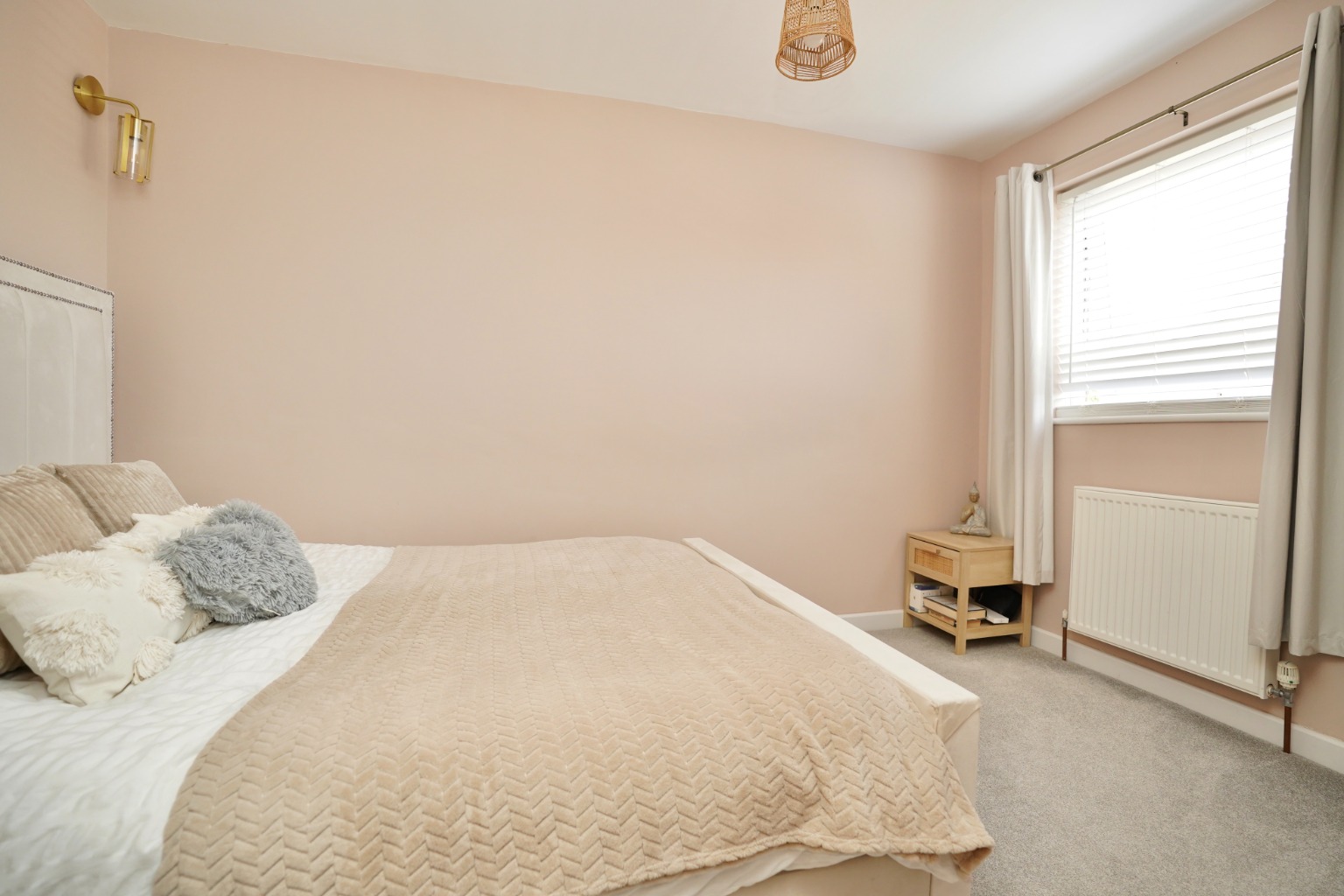 3 bed link detached house for sale in The Paddock, Huntingdon 6