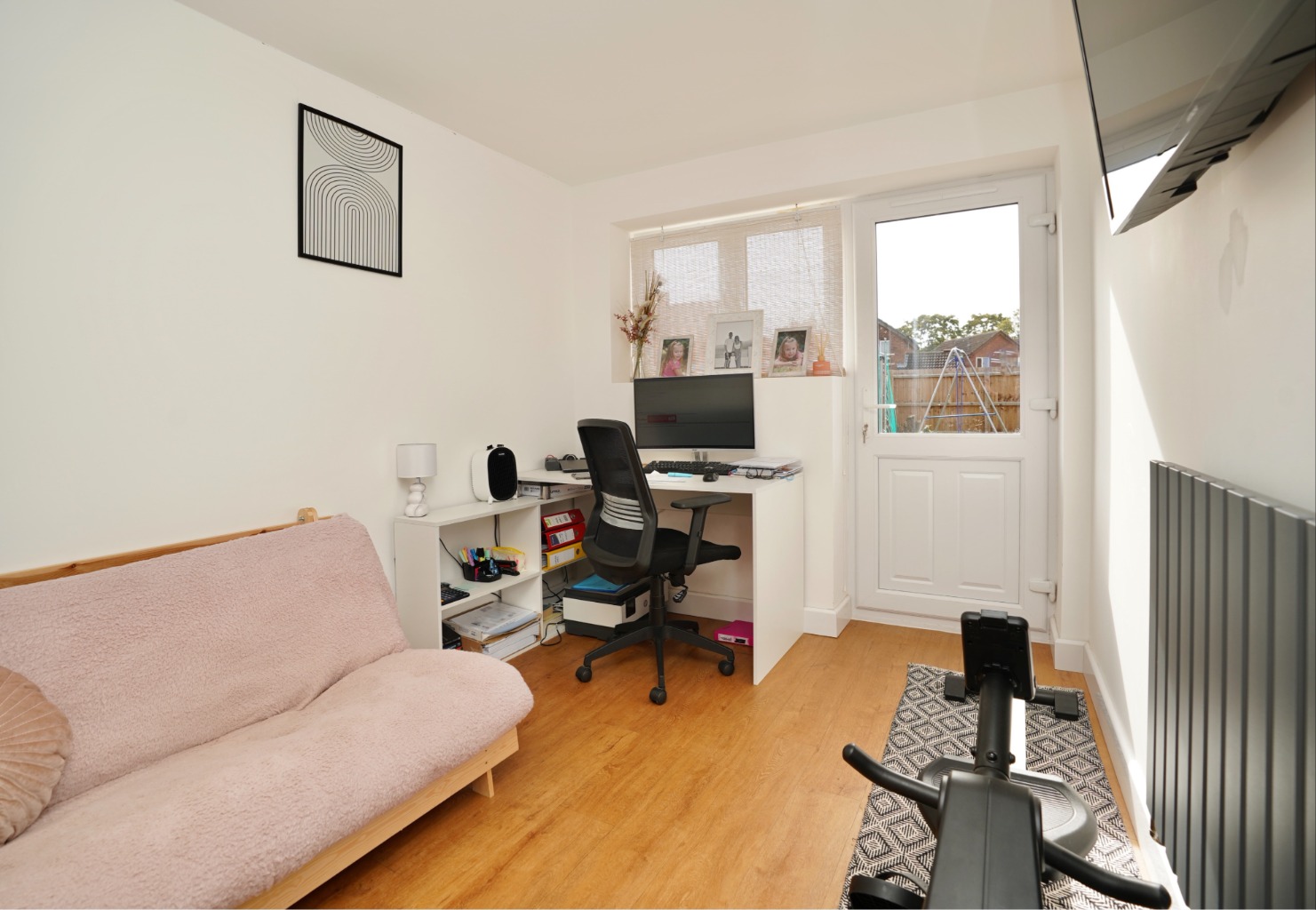 3 bed link detached house for sale in The Paddock, Huntingdon 4