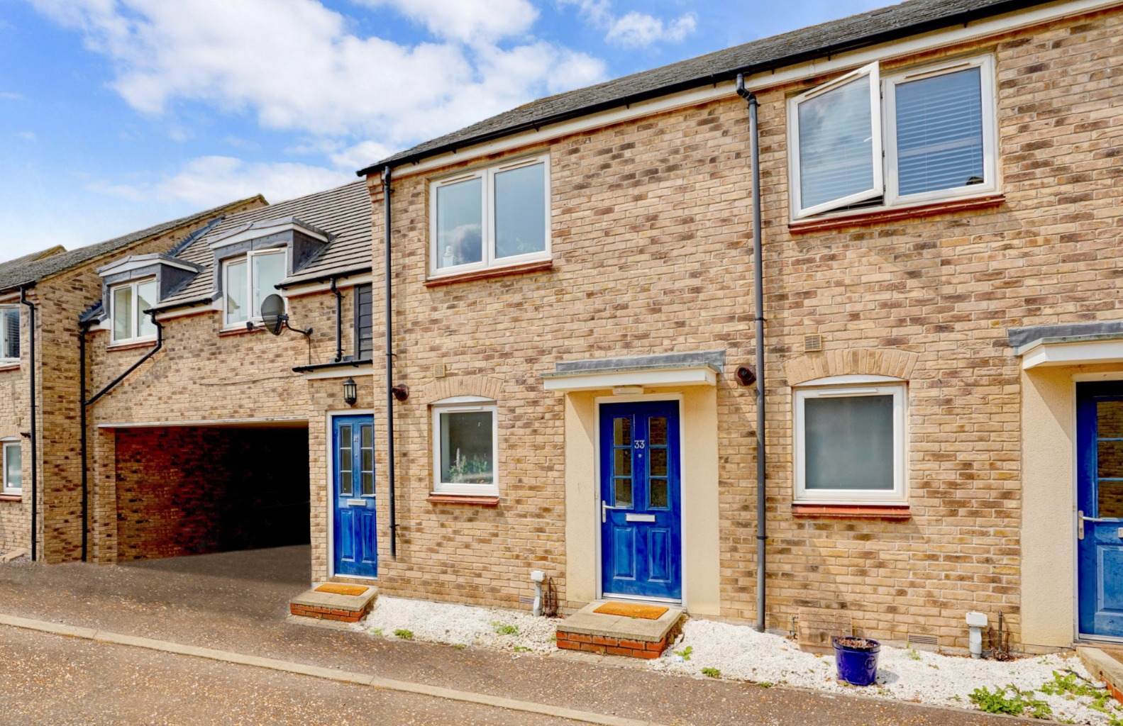 2 bed terraced house for sale in Ruston Close, Huntingdon  - Property Image 1