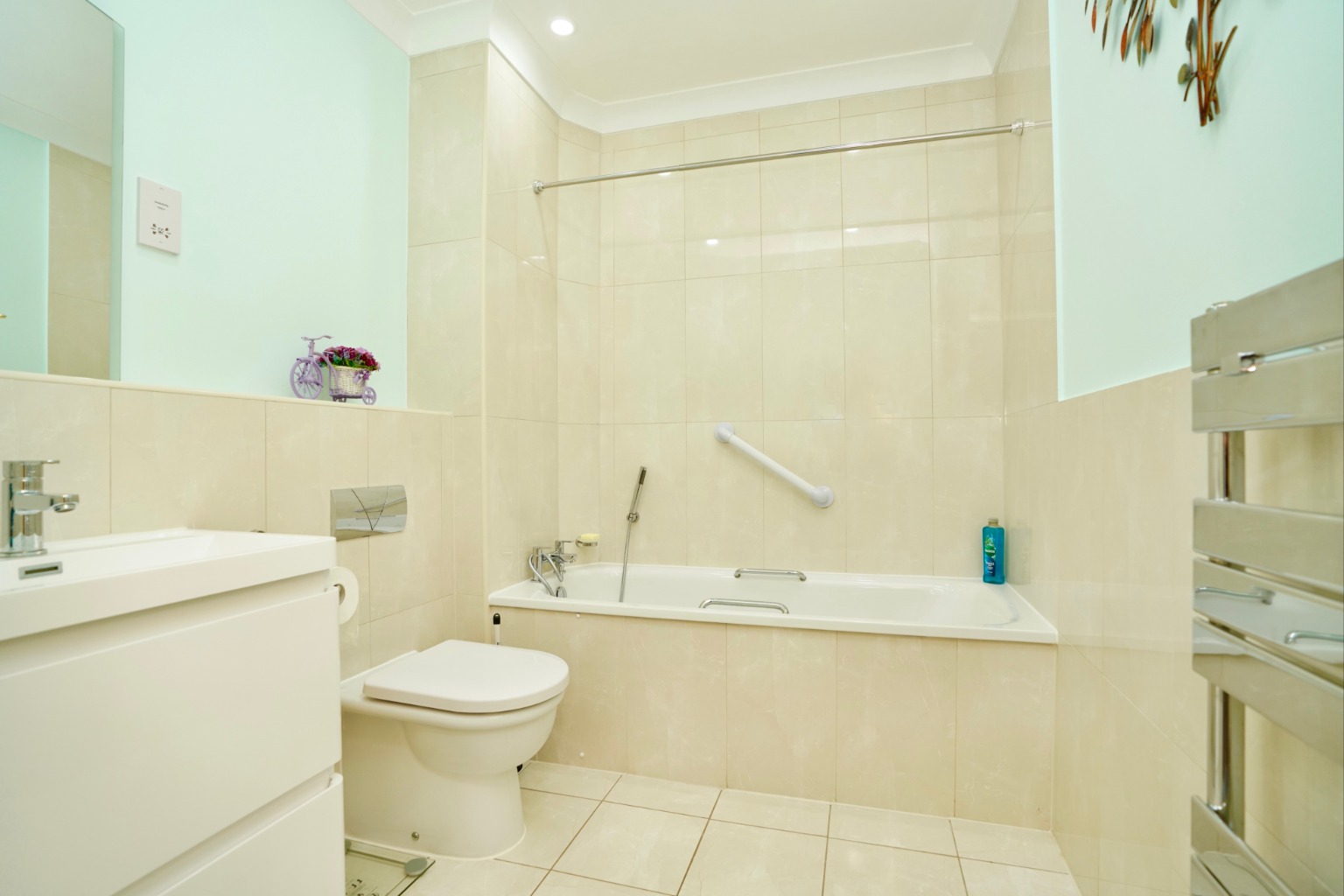 2 bed flat for sale in Thicket Road, Huntingdon  - Property Image 8