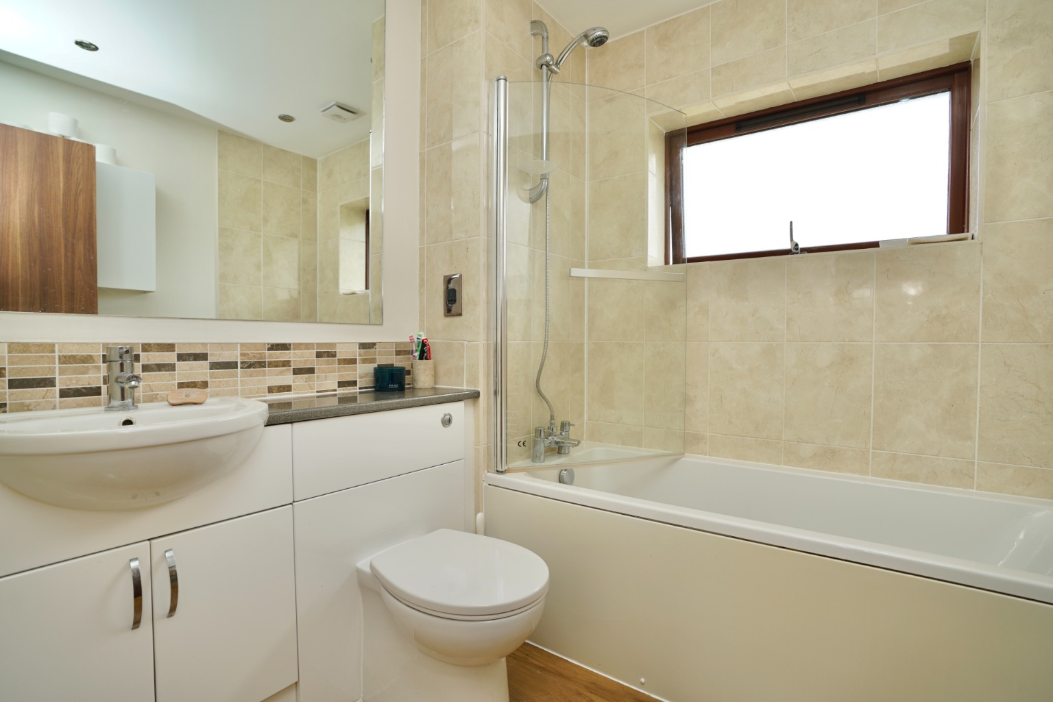 3 bed end of terrace house for sale in Garner Close, Huntingdon 11