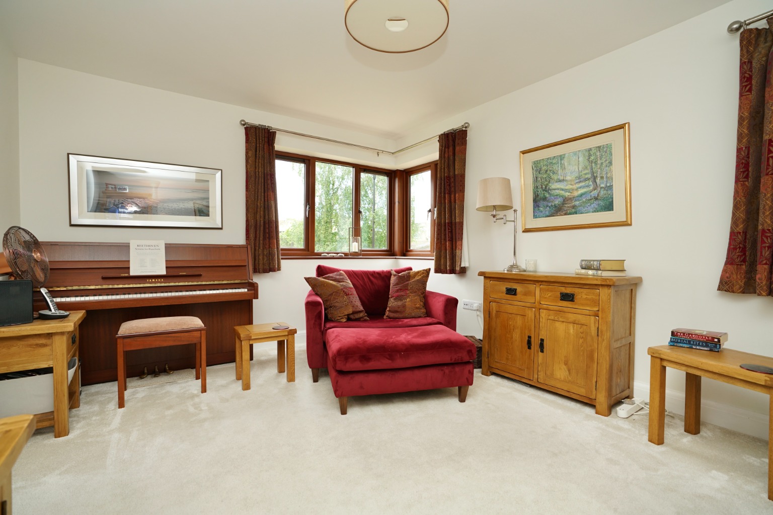 3 bed end of terrace house for sale in Garner Close, Huntingdon  - Property Image 6