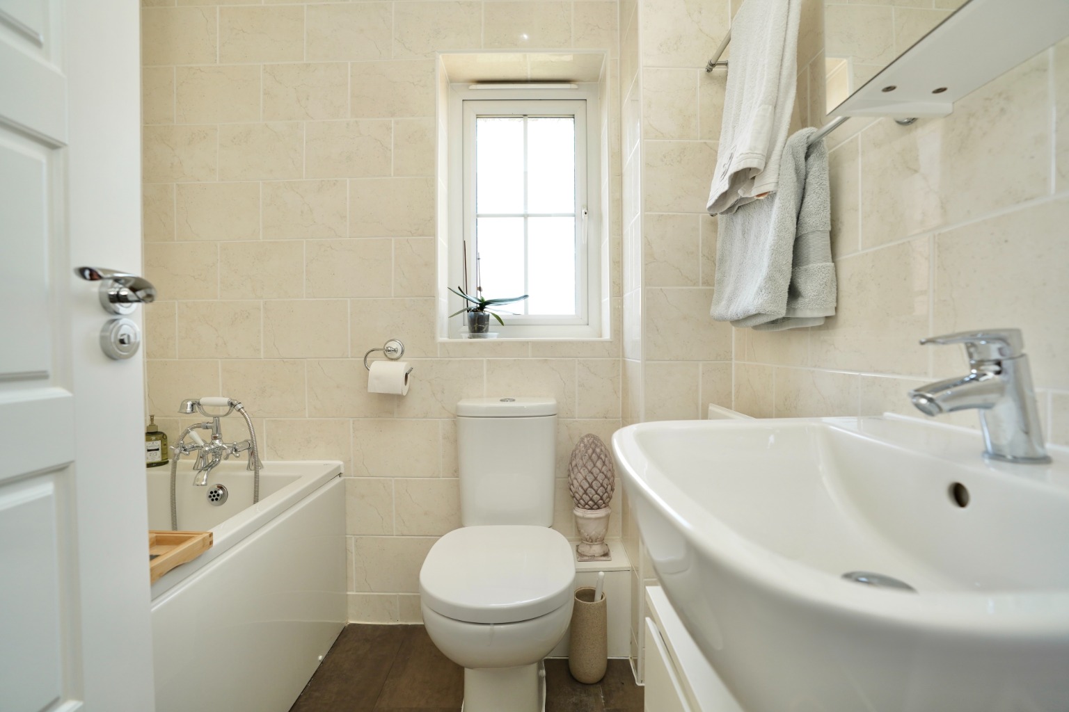 3 bed semi-detached house for sale in Foren Crescent, Huntingdon 8