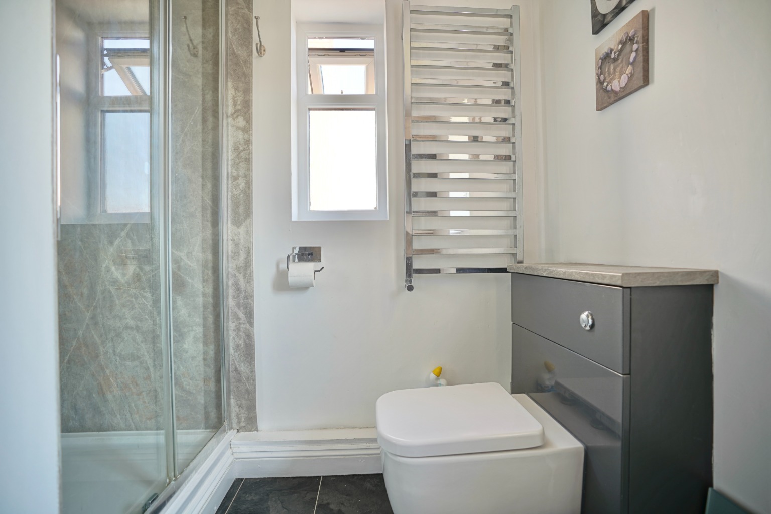 4 bed detached house for sale in Lake Way, Huntingdon 8