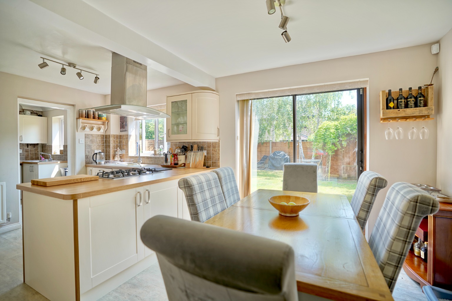 4 bed detached house for sale in Lake Way, Huntingdon 5