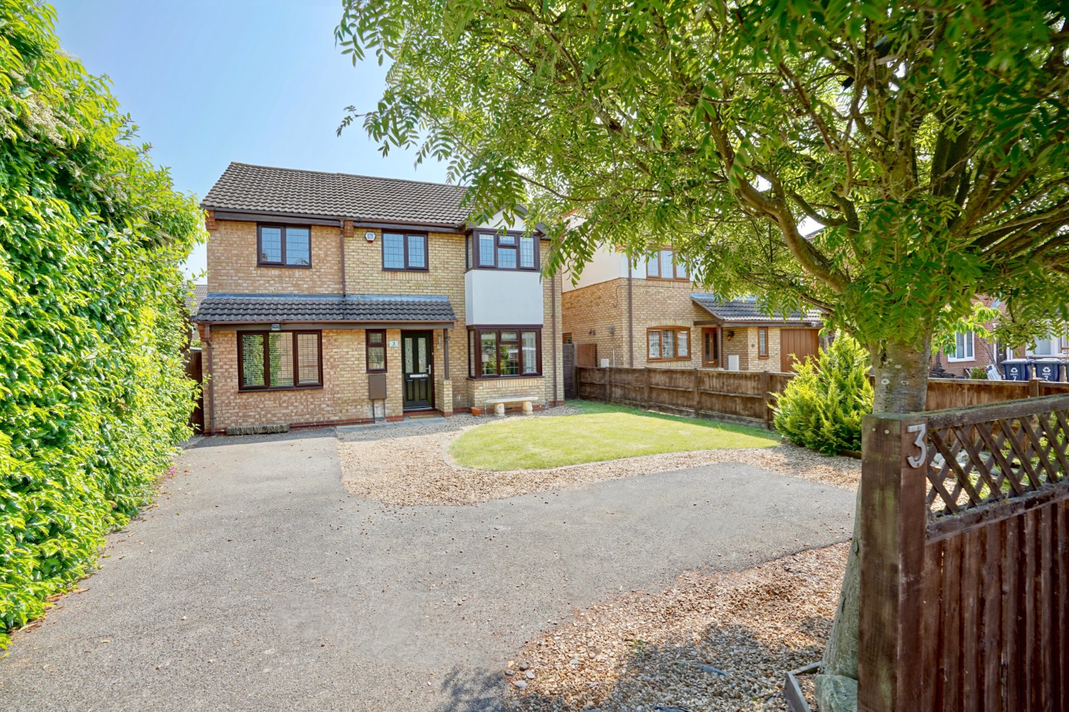 4 bed detached house for sale in Lake Way, Huntingdon  - Property Image 15