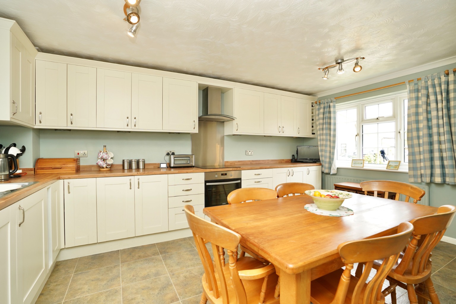 4 bed detached house for sale in St Margarets Road, Huntingdon 4