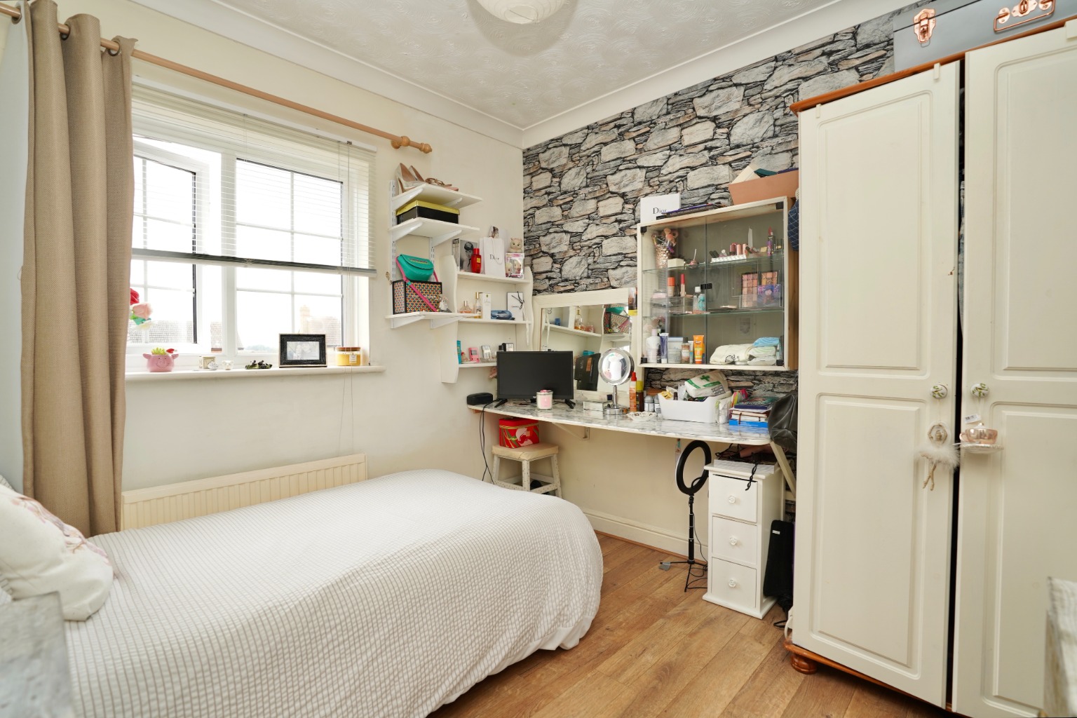 4 bed detached house for sale in Bluegate, Huntingdon 11