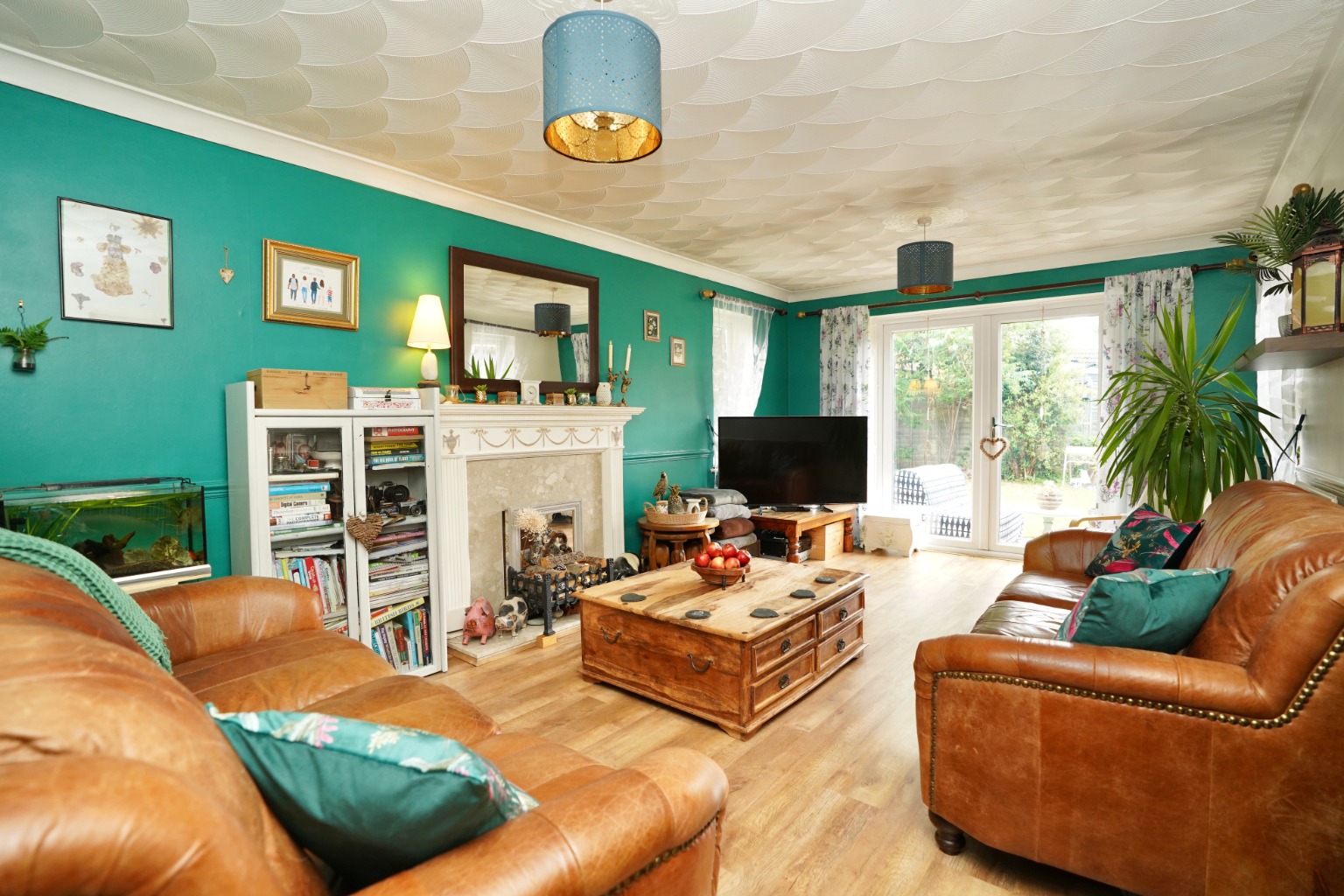 4 bed detached house for sale in Bluegate, Huntingdon 1