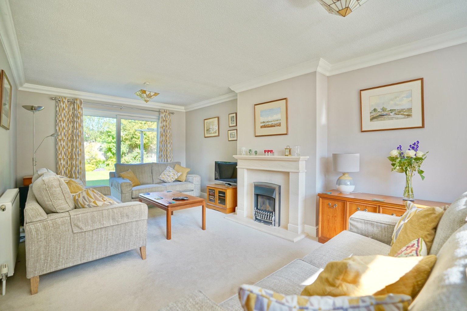 4 bed detached house for sale in Ware Lane, Huntingdon  - Property Image 2
