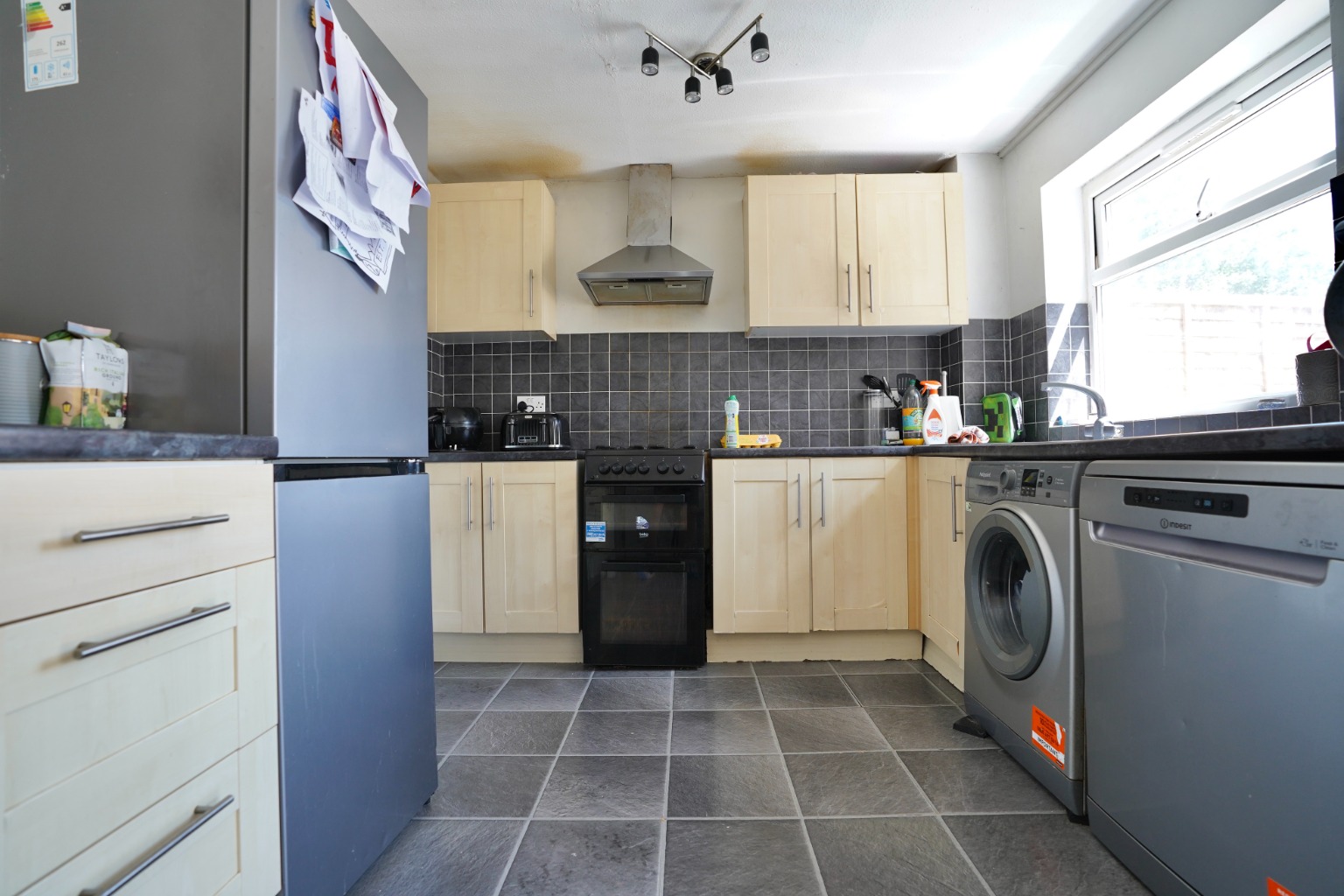 3 bed semi-detached house for sale in Westfield Road, Huntingdon 2