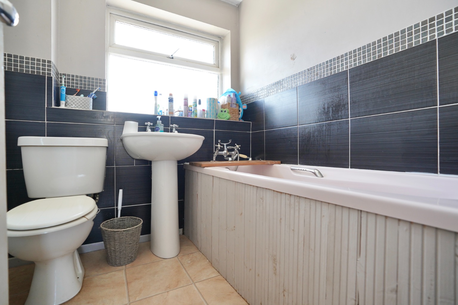 3 bed semi-detached house for sale in Westfield Road, Huntingdon  - Property Image 10