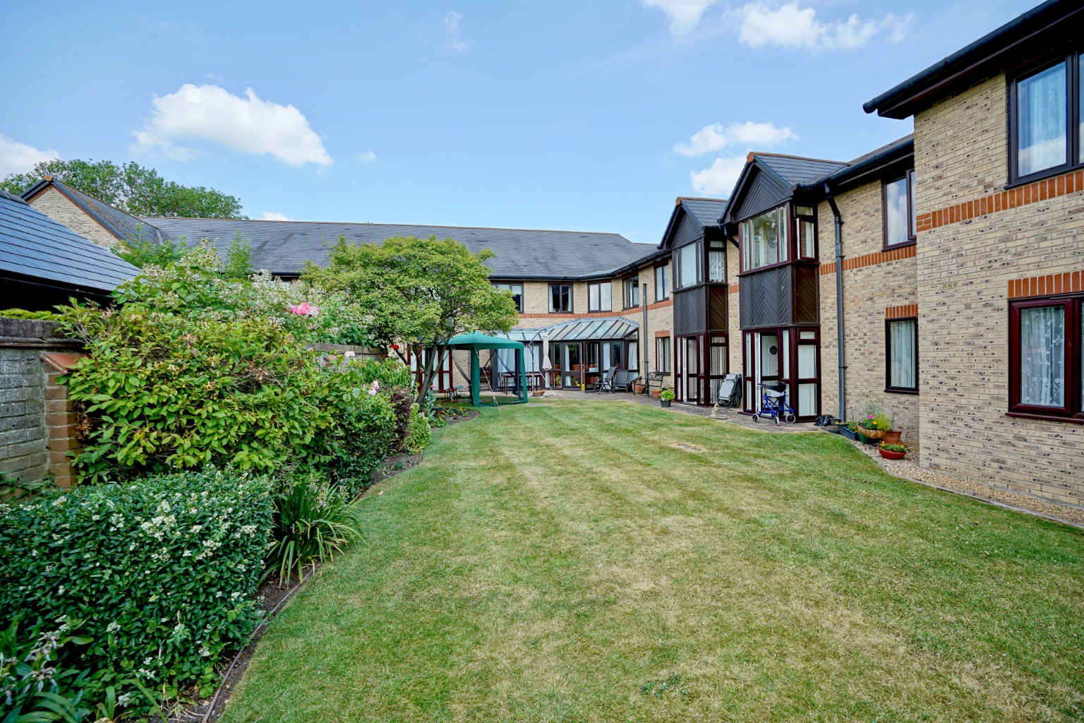 2 bed ground floor flat for sale in Woodlands, Huntingdon 9