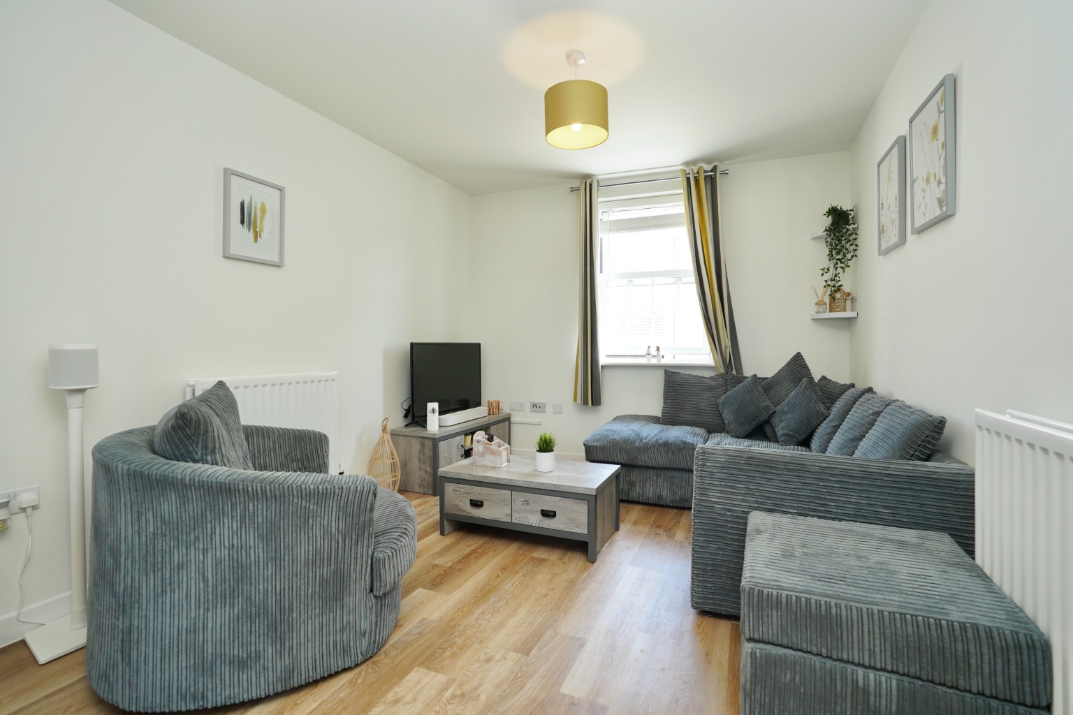2 bed flat for sale in Walston Way, Huntingdon 3