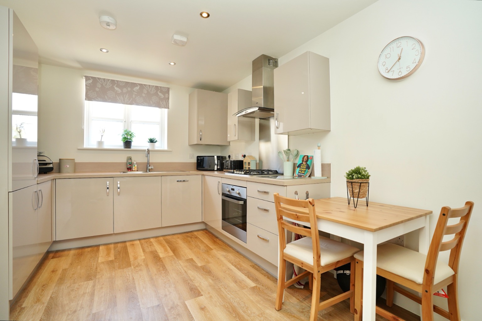 2 bed flat for sale in Walston Way, Huntingdon  - Property Image 3