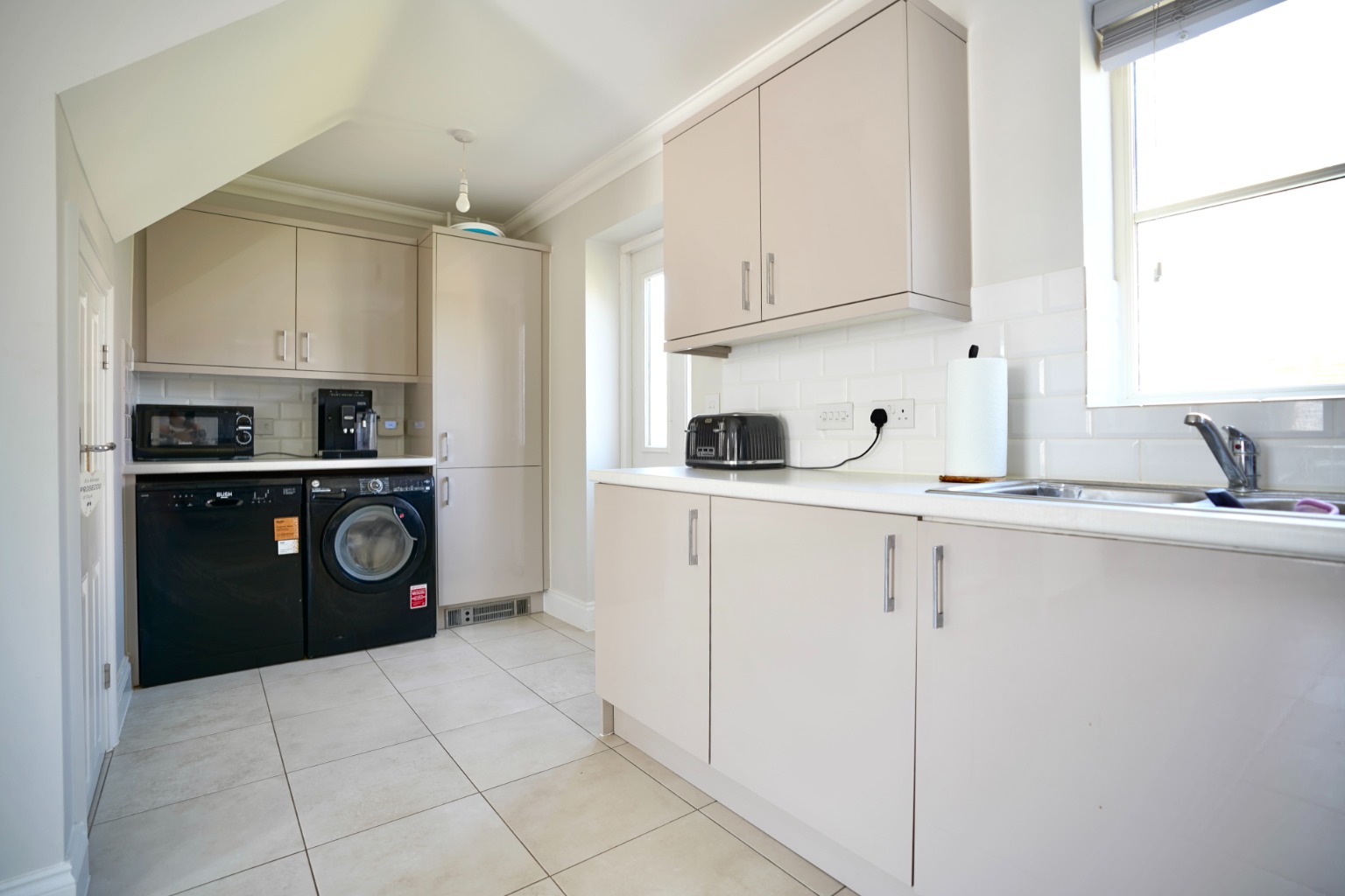 3 bed detached house for sale in Bayley Road, Huntingdon  - Property Image 5