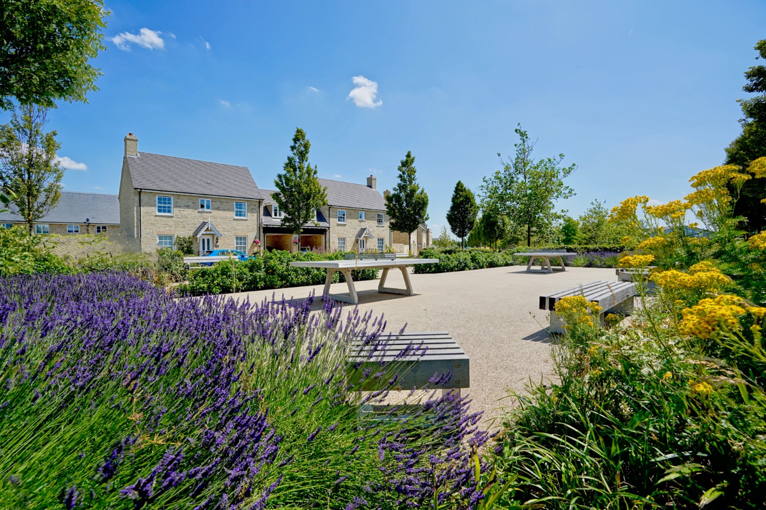 3 bed detached house for sale in Bayley Road, Huntingdon 3