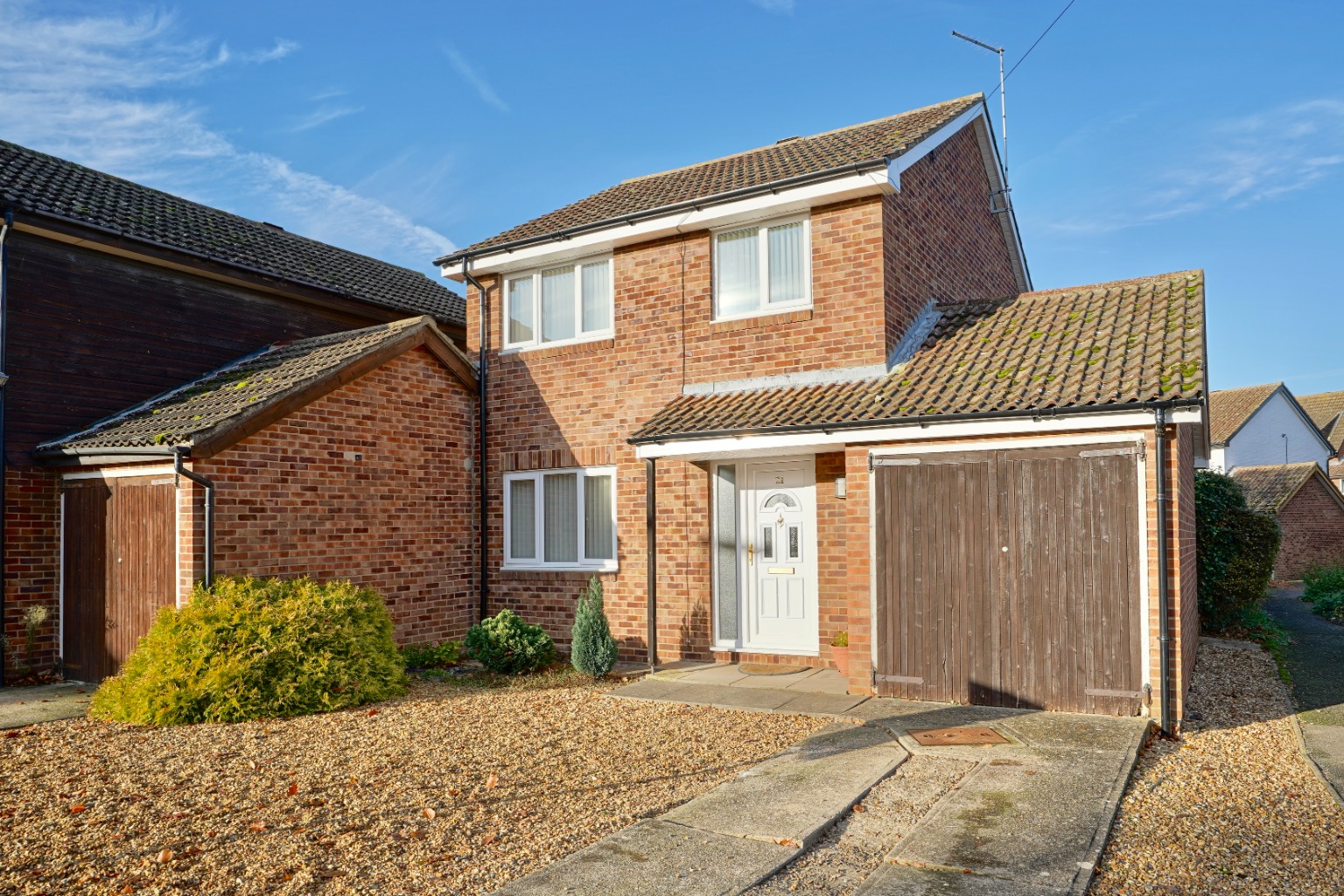3 bed link detached house for sale in The Paddock, Huntingdon  - Property Image 1