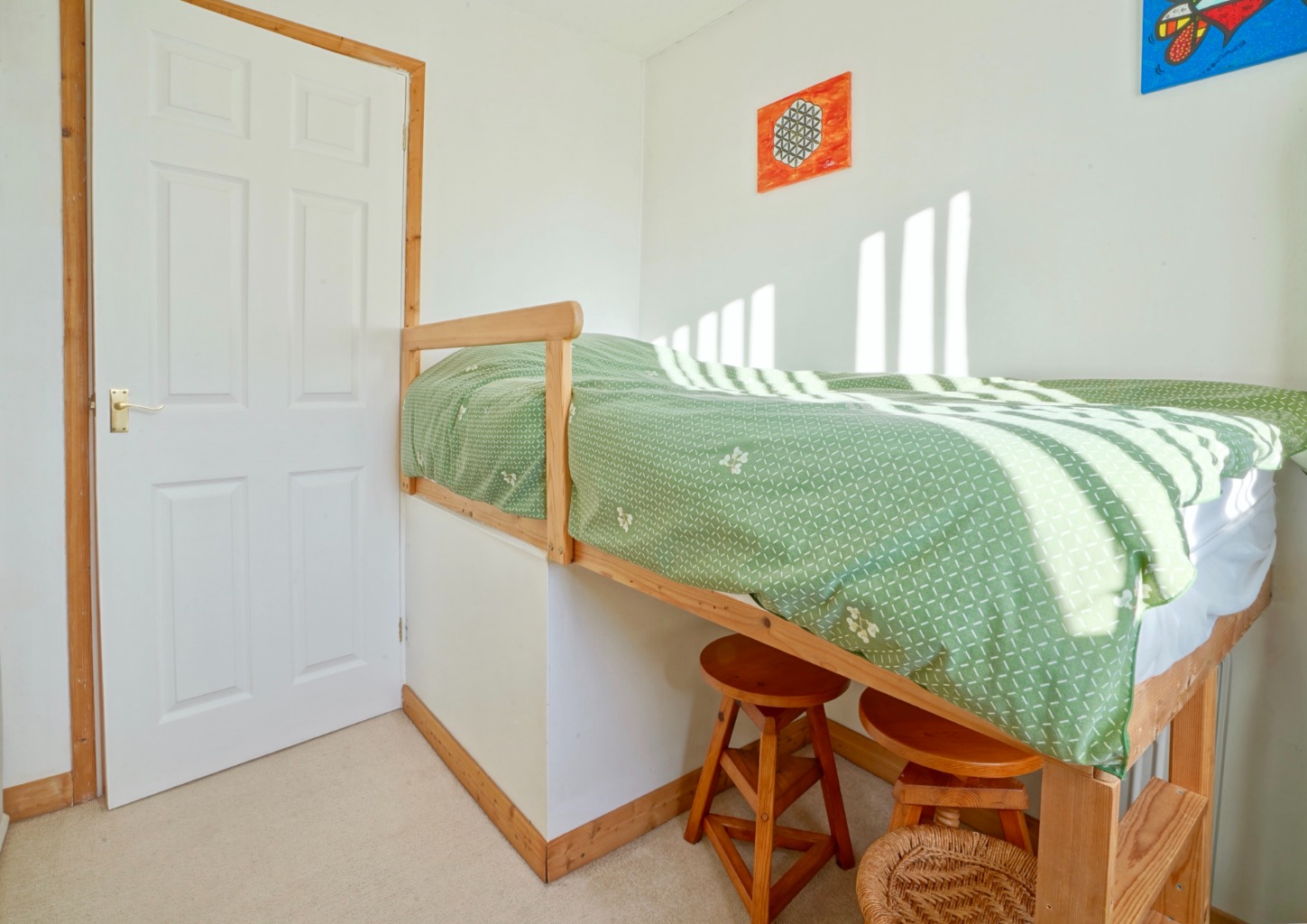 3 bed link detached house for sale in The Paddock, Huntingdon 7