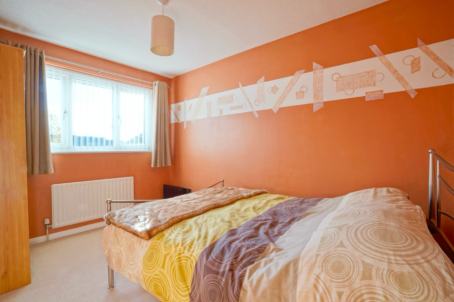 3 bed link detached house for sale in The Paddock, Huntingdon 6