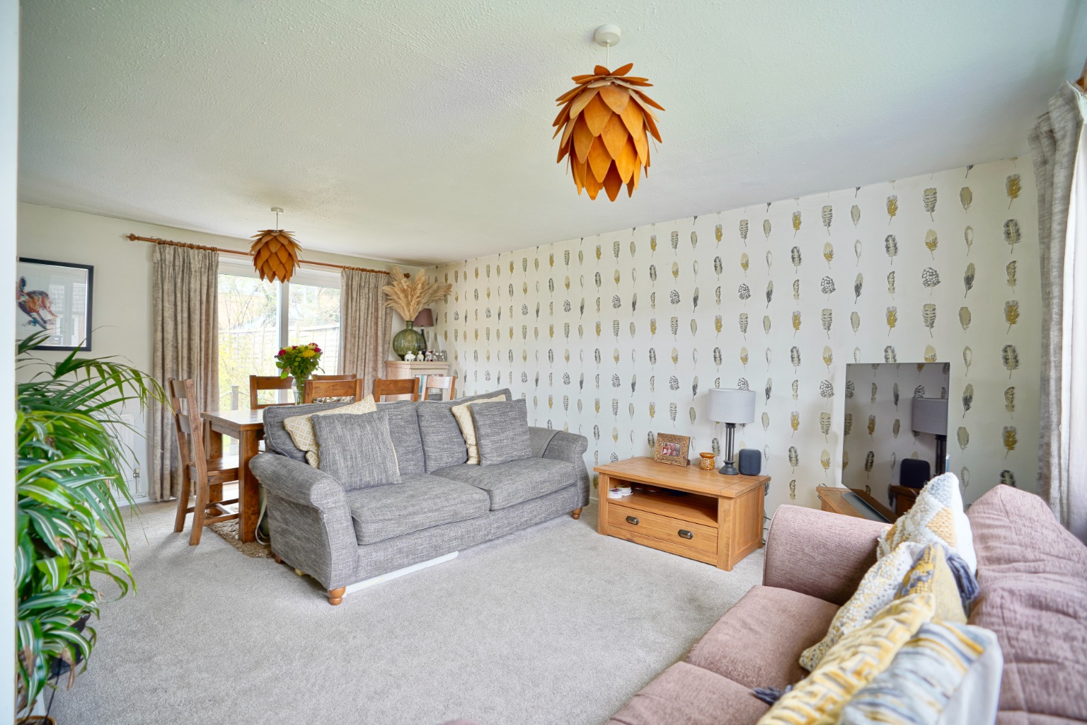 3 bed terraced house for sale in Bedford Close, Huntingdon  - Property Image 3